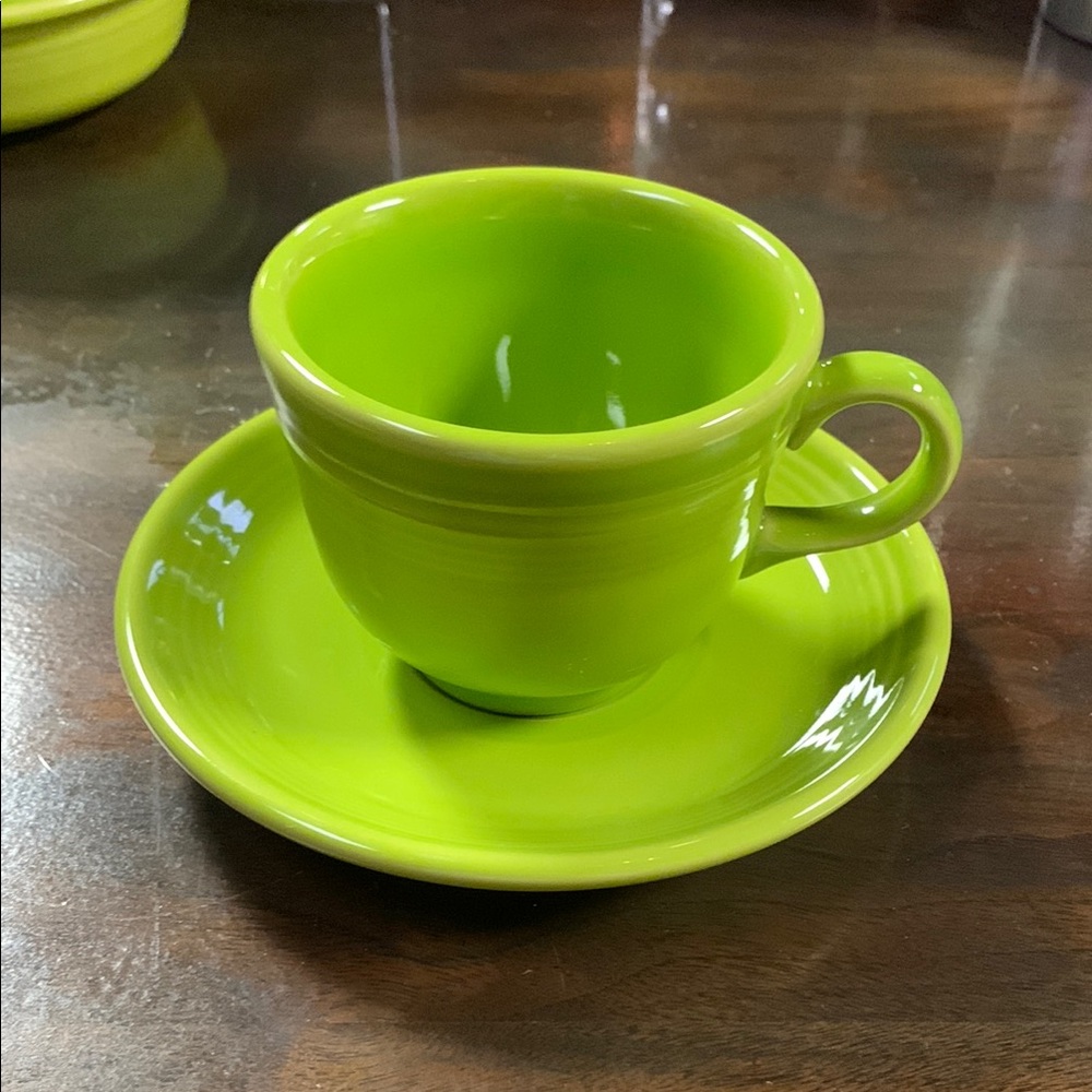 Fiesta Limegrass (Retired Color) Cup & Saucer